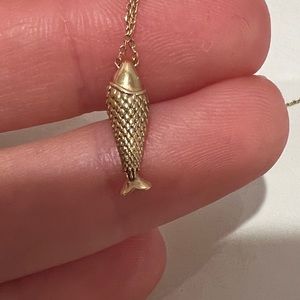 RARE Mejuri fish pendant necklace